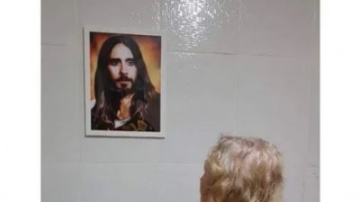 Grandma found her favorite version of Jesus